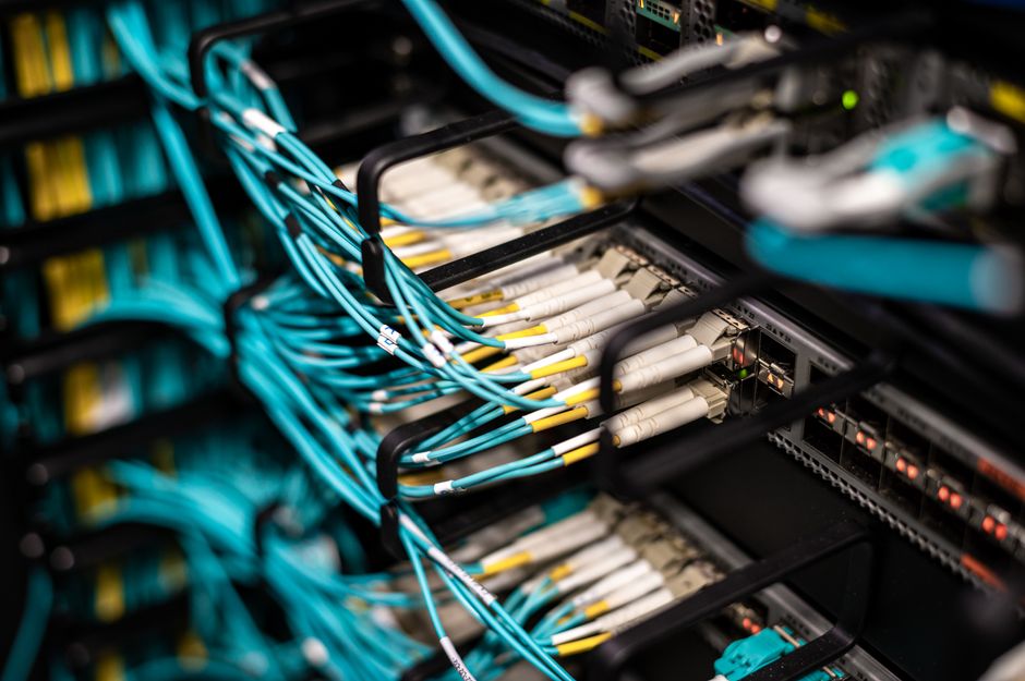 Serverski ormar u data centru Zorvexa Tech u Osijeku